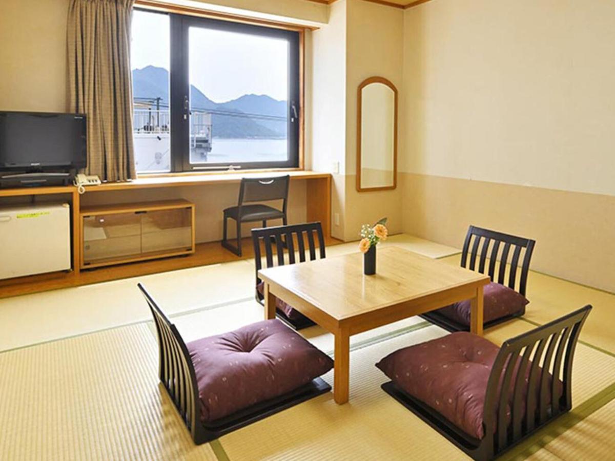 Miyajima Coral Hotel Hatsukaichi Extérieur photo