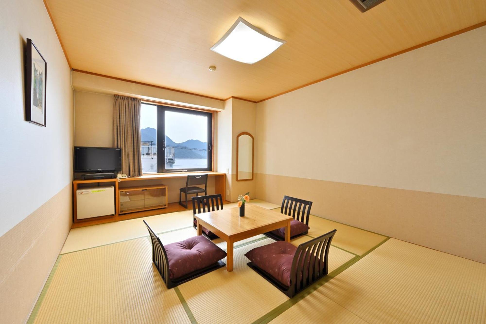 Miyajima Coral Hotel Hatsukaichi Extérieur photo